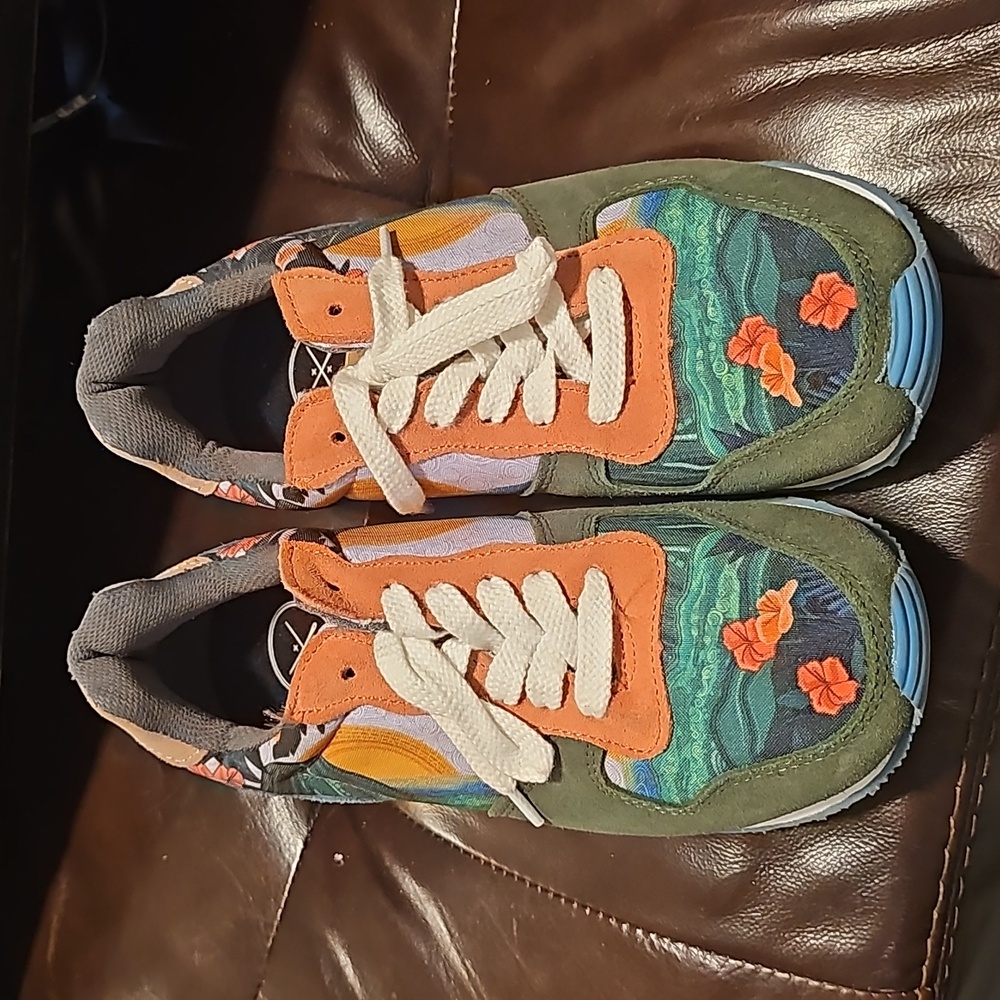 Size 10 Inkkas Joggers